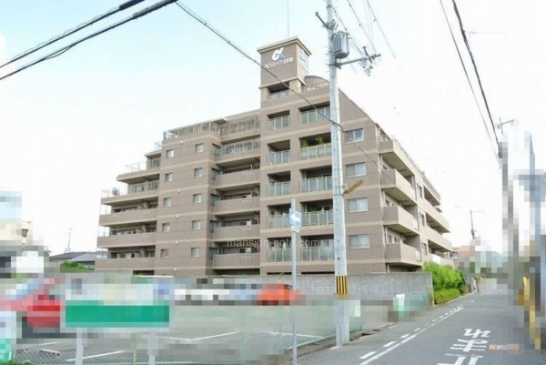 姫路市五軒邸、マンションの外観画像です
