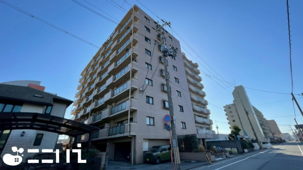 姫路市広畑区東新町、マンションの外観画像です