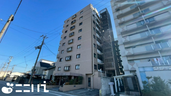 姫路市広畑区東新町、マンションの外観画像です