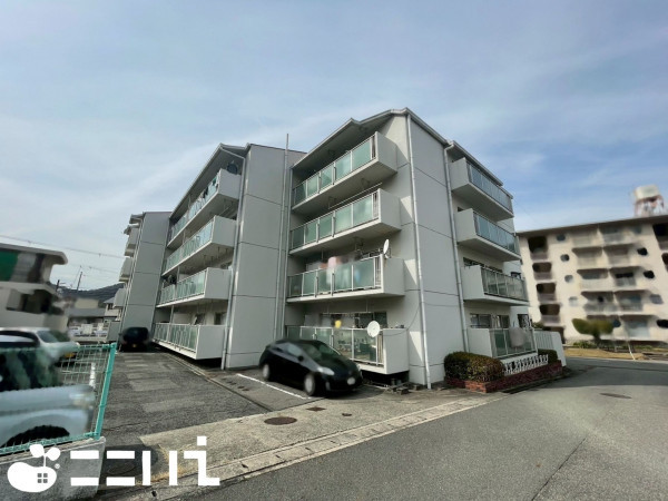姫路市青山南、マンションの外観画像です