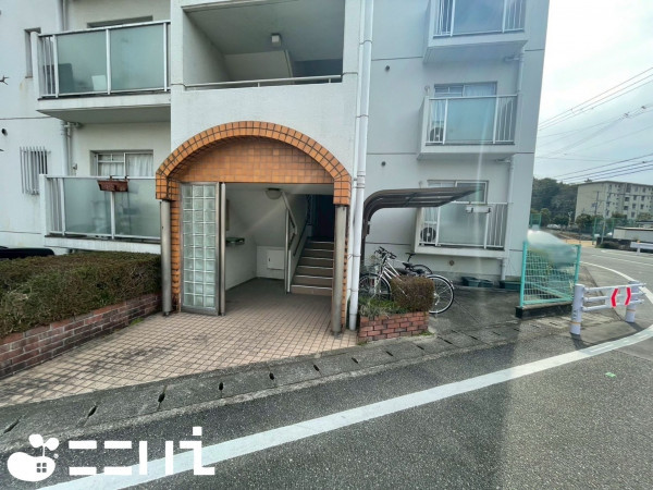 姫路市青山南、マンションの外観画像です