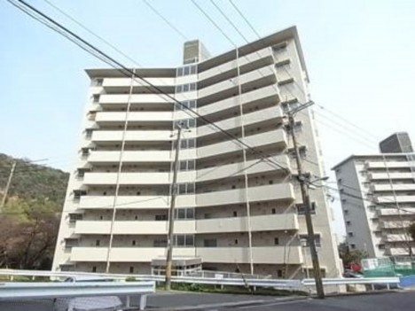 住吉台東住宅6号棟中古マンション