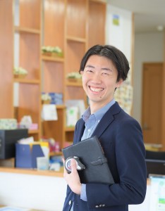 勝崎　裕之