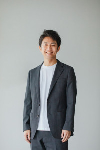 神藤　光基