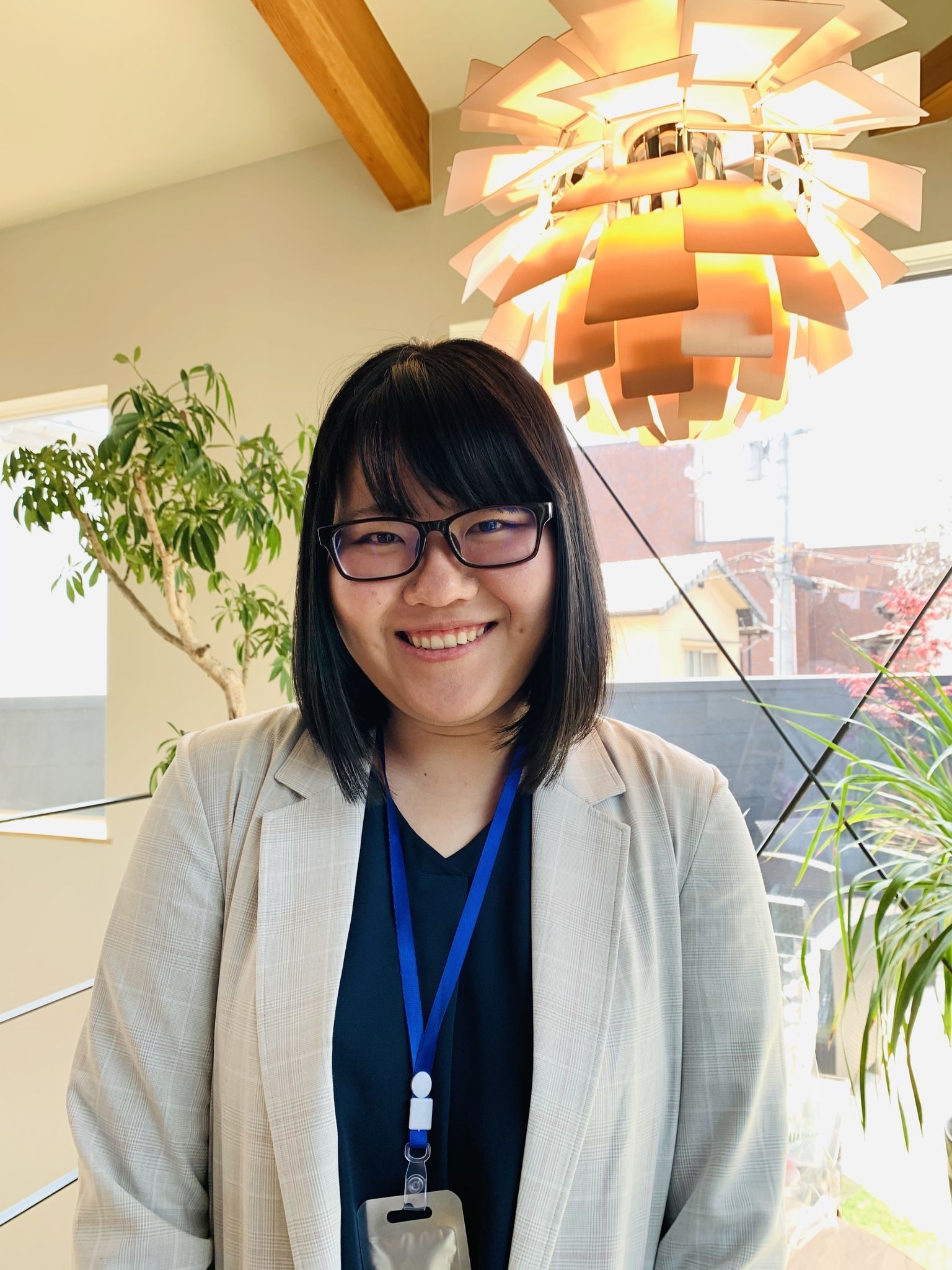 山本詩織