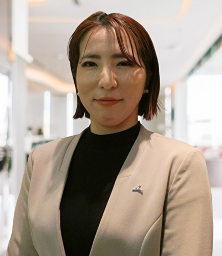 羽根井　久美
